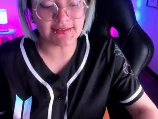 lucky-leah's Live Sex Cam Show