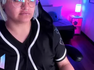 lucky-leah's Live Sex Cam Show