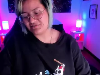 lucky-leah's Live Sex Cam Show