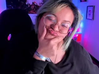lucky-leah's Live Sex Cam Show