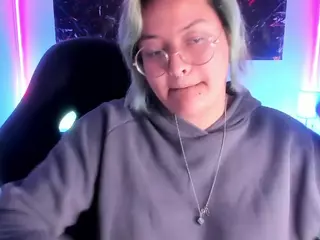 lucky-leah's Live Sex Cam Show