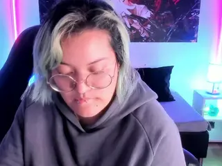 lucky-leah's Live Sex Cam Show