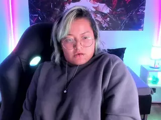 lucky-leah's Live Sex Cam Show