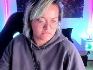 lucky-leah's Live Sex Cam Show