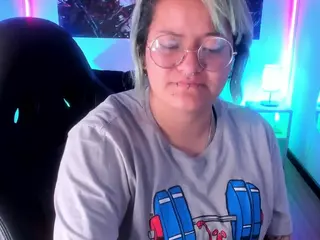 lucky-leah's Live Sex Cam Show