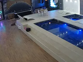 voyeurcam casa salsa gym's Live Sex Cam Show