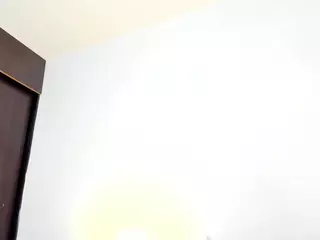 Julieth Davis's Live Sex Cam Show