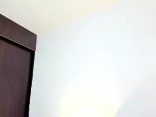 Julieth Davis's Live Sex Cam Show