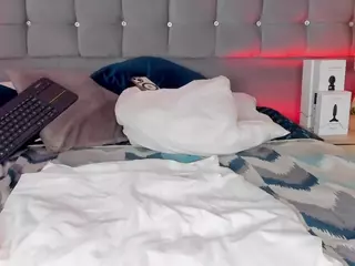 PocahontasFg's Live Sex Cam Show