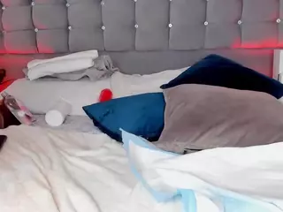 PocahontasFg's Live Sex Cam Show