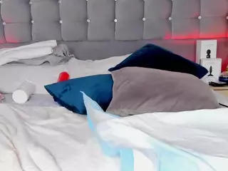 PocahontasFg's Live Sex Cam Show