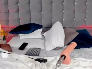 PocahontasFg's Live Sex Cam Show