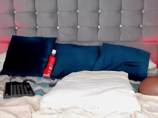 PocahontasFg's Live Sex Cam Show