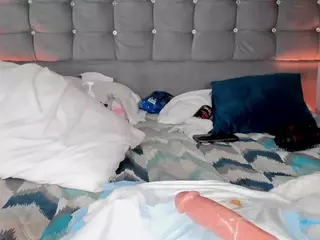 PocahontasFg's Live Sex Cam Show