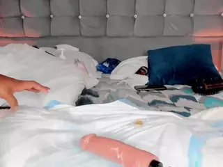 PocahontasFg's Live Sex Cam Show