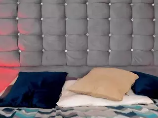 PocahontasFg's Live Sex Cam Show