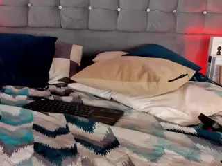 PocahontasFg's Live Sex Cam Show