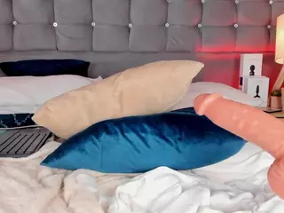 PocahontasFg's Live Sex Cam Show