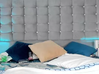 PocahontasFg's Live Sex Cam Show