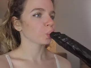 litasella's Live Sex Cam Show