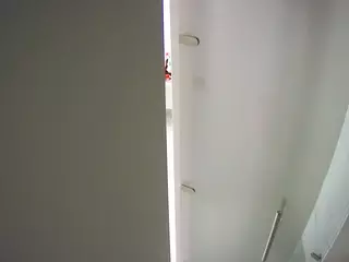 voyeurcam casa salsa shower 1's Live Sex Cam Show