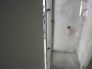voyeurcam casa salsa shower 1's Live Sex Cam Show