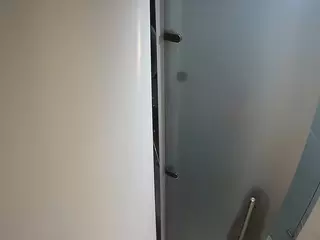 voyeurcam casa salsa shower 1's Live Sex Cam Show