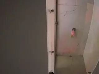 voyeurcam casa salsa shower 1's Live Sex Cam Show