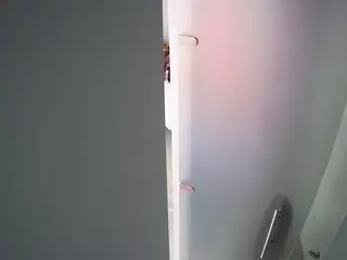 voyeurcam casa salsa shower 1's Live Sex Cam Show