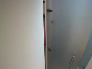 voyeurcam casa salsa shower 1's Live Sex Cam Show