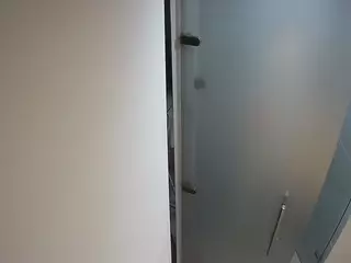 voyeurcam casa salsa shower 1's Live Sex Cam Show