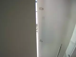 voyeurcam casa salsa shower 1's Live Sex Cam Show