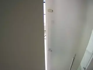 voyeurcam casa salsa shower 1's Live Sex Cam Show