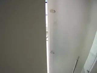 voyeurcam casa salsa shower 1's Live Sex Cam Show