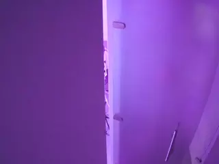 voyeurcam casa salsa shower 1's Live Sex Cam Show