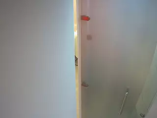 voyeurcam casa salsa shower 1's Live Sex Cam Show