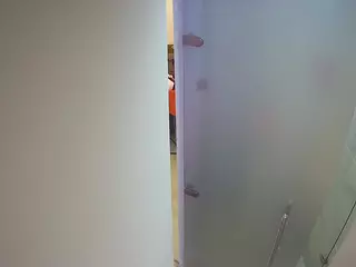 voyeurcam casa salsa shower 1's Live Sex Cam Show