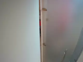 voyeurcam casa salsa shower 1's Live Sex Cam Show