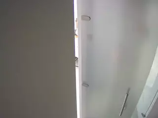 voyeurcam casa salsa shower 1's Live Sex Cam Show