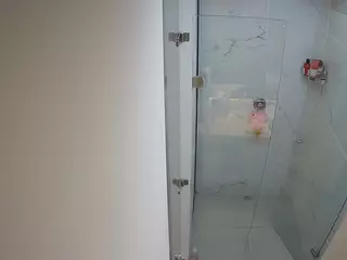 voyeurcam casa salsa shower 1's Live Sex Cam Show