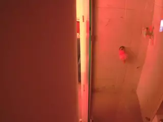 voyeurcam casa salsa shower 1's Live Sex Cam Show