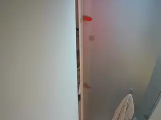 voyeurcam casa salsa shower 1's Live Sex Cam Show