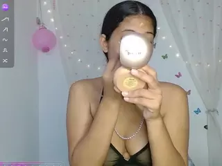 evaluna's Live Sex Cam Show