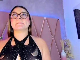Mady James's Live Sex Cam Show