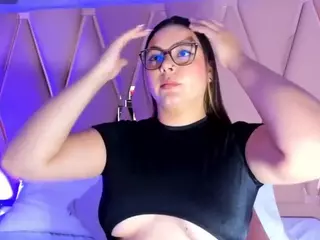 Mady James's Live Sex Cam Show