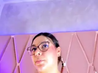 Mady James's Live Sex Cam Show