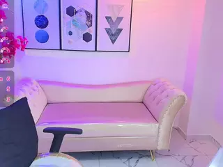 TamaraGrays's Live Sex Cam Show