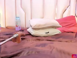 KiimLogan's Live Sex Cam Show
