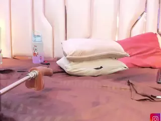KiimLogan's Live Sex Cam Show