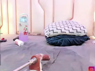 KiimLogan's Live Sex Cam Show